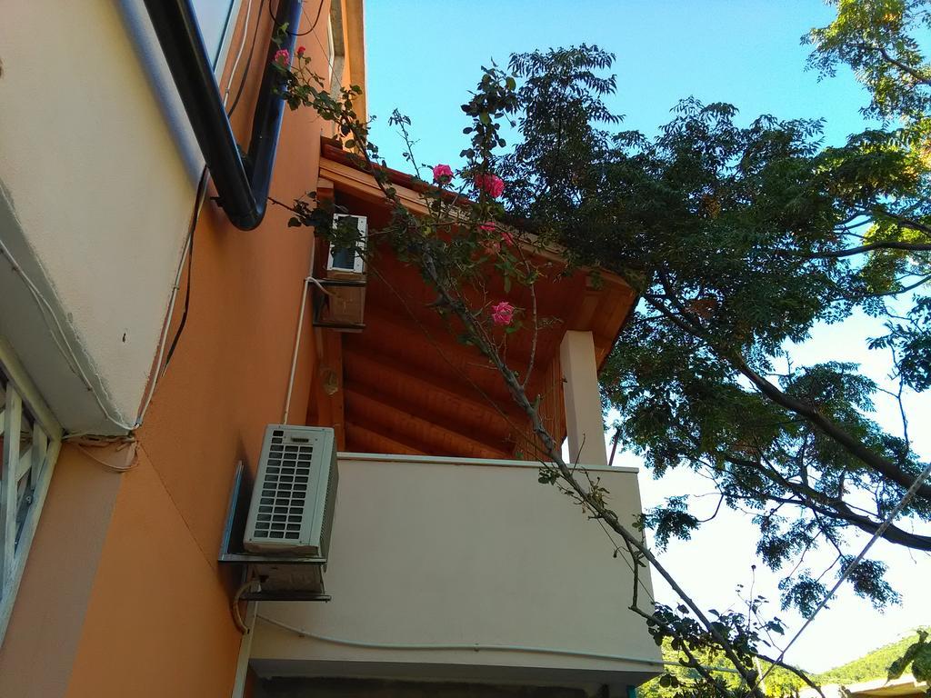 Apartments Laura هفار المظهر الخارجي الصورة