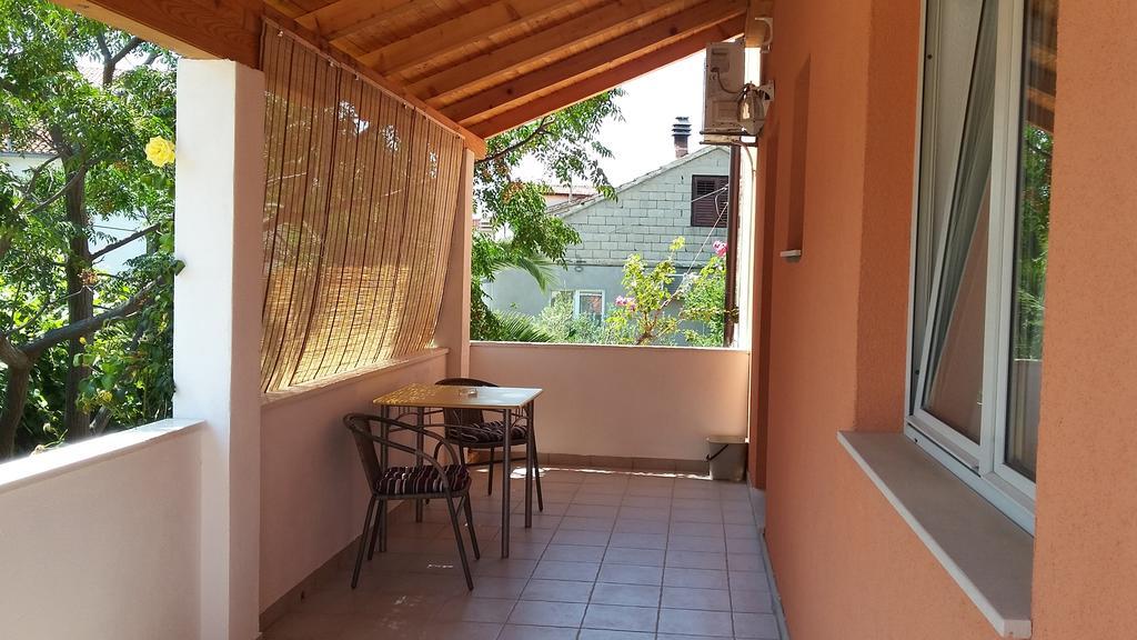 Apartments Laura هفار المظهر الخارجي الصورة